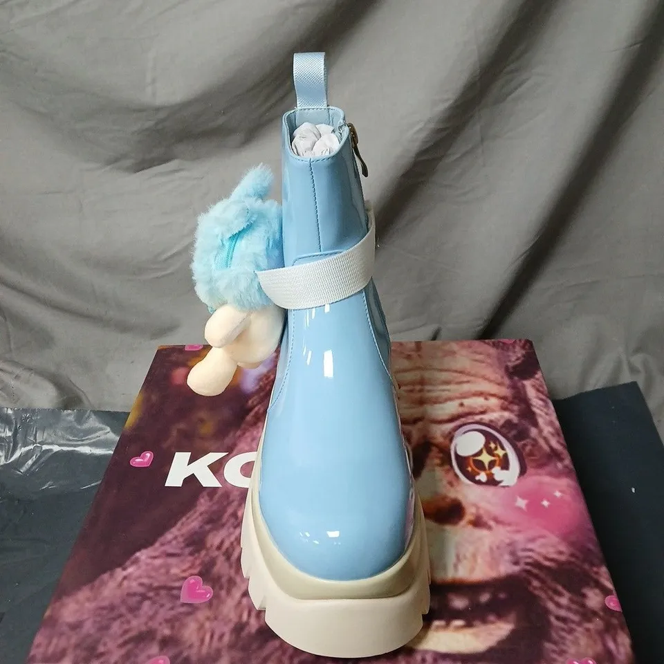 KOI MY BLUE MELODY VILUN PLATFORM BOOTS BLUE BOXED SIZE 5