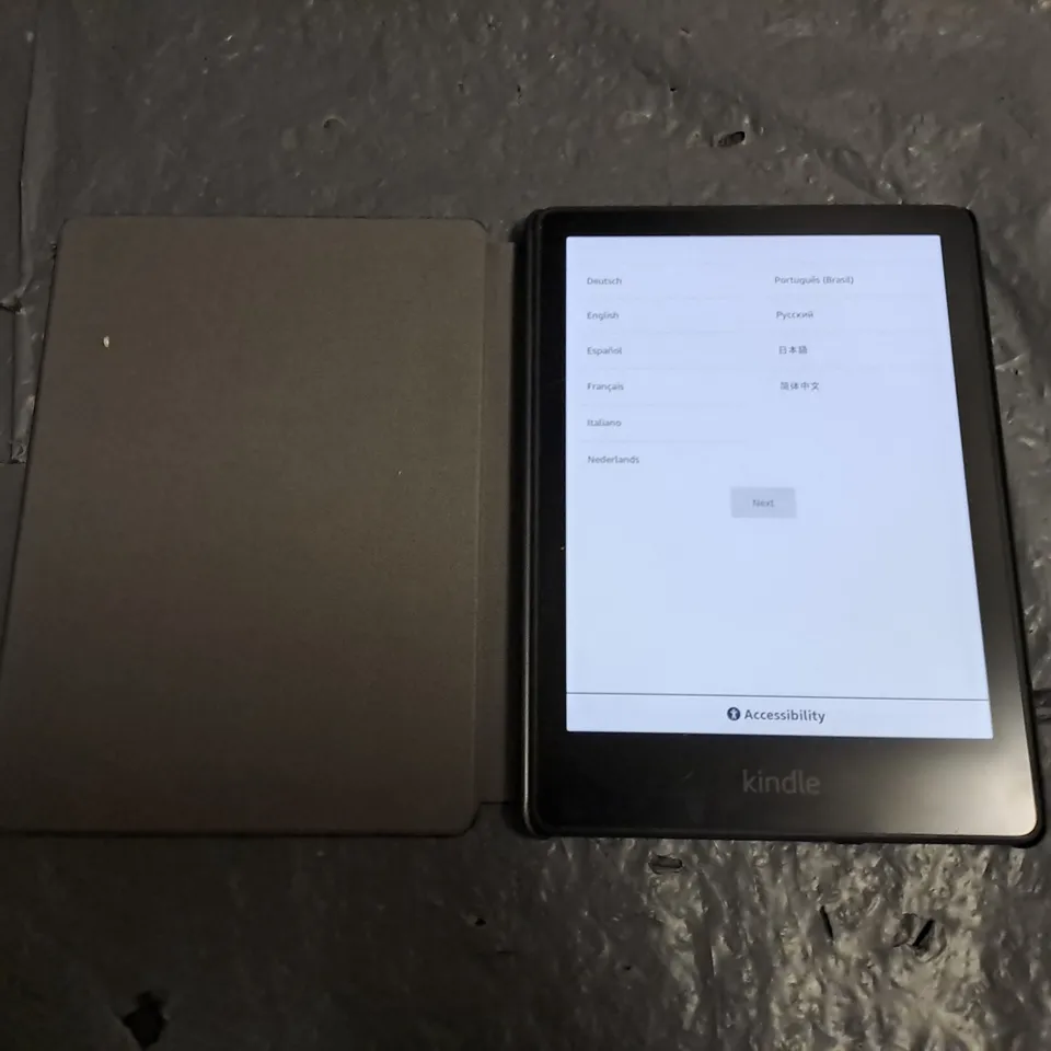 UNBOXED AMAZON KINDLE R-READER - M2L3EK