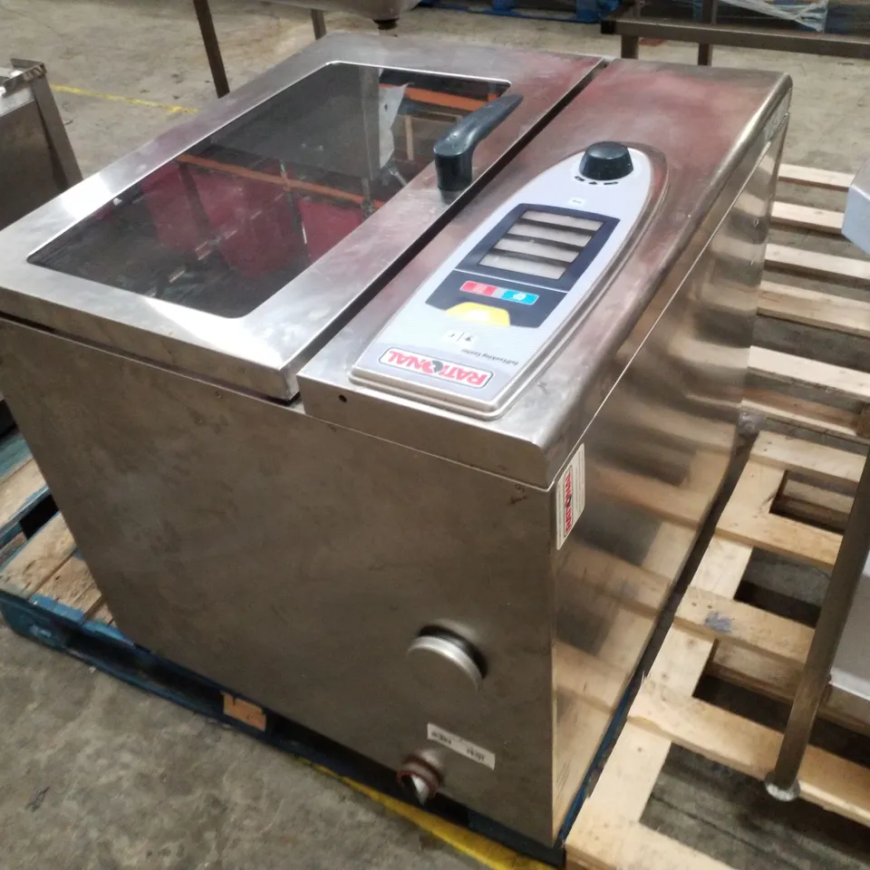 RATIONAL SELF COOK CENTRE ELECTRIC 10 GRID COMBI OVEN & STAND WITH TRAY RACK & ASSORTED TRAYS