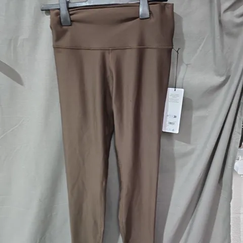 ALO YOGA AIRLIFT WINTER WARM HIGH-WAIST LEGGINGS – BROWN