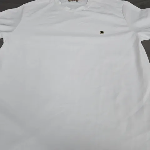 BURBERRY CASUAL TEE - SIZE XXL