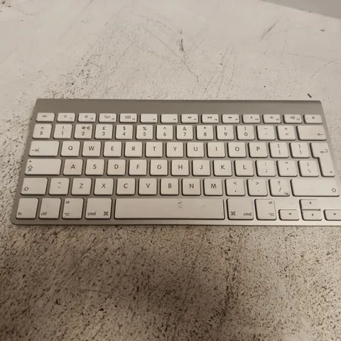 APPLE WIRELESS KEYBOARD (A1314)