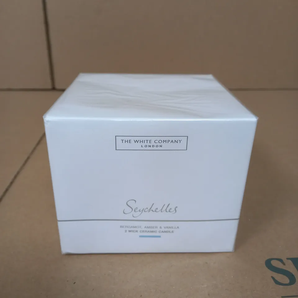 BOXED AND SEALED THE WHITE COMPANY BERGAMOT , AMBER , AND VANILLA SCENTED CANDLE  