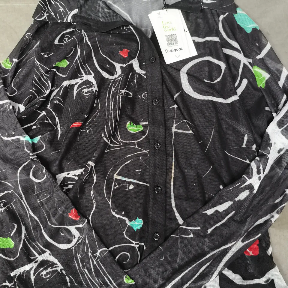 DESIGUAL LONG-SLEEVE SHIRT – BLACK WITH ABSTRACT PRINT