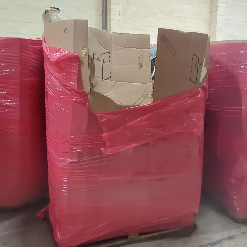 PALLET OF ASSORTED ITEMS INCLUDING: KEYBOARD, CAMPING CHAIRS, CAMPING SLEEPING MAT, TOILET SEAT ECT