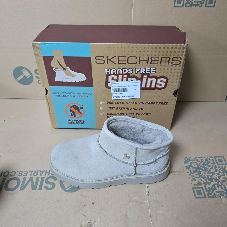 SKECHERS HANDS FREE SLIP-INS SLIPPERS – GREY, FUR-LINED - SIZE USA 7.5