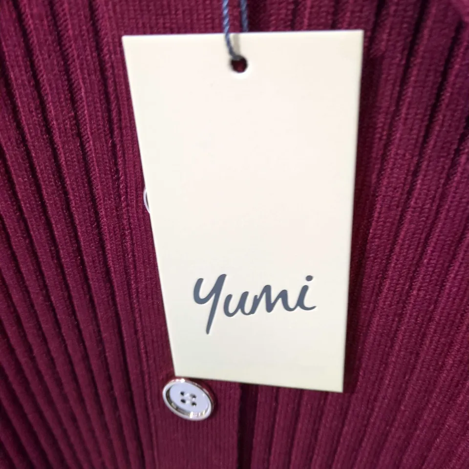 YUMI YM4316B BURGUNDY RIBBED KNIT DRESS, SIZE M, WITH WAIST BELT