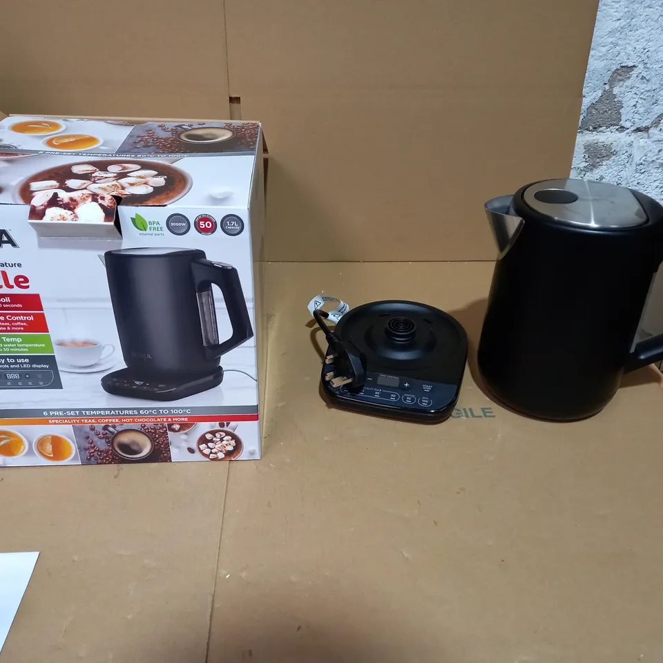 NINJA PERFECT TEMPERATURE KETTLE KT200UK