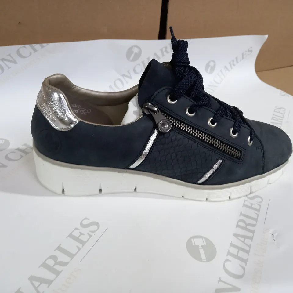 RIEKER NAVY TRAINERS SIZE 7.5