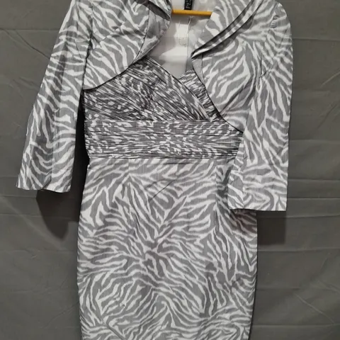 MONTIQUE SILVER PATTERENED DRESS WITH JACKET - UK 10