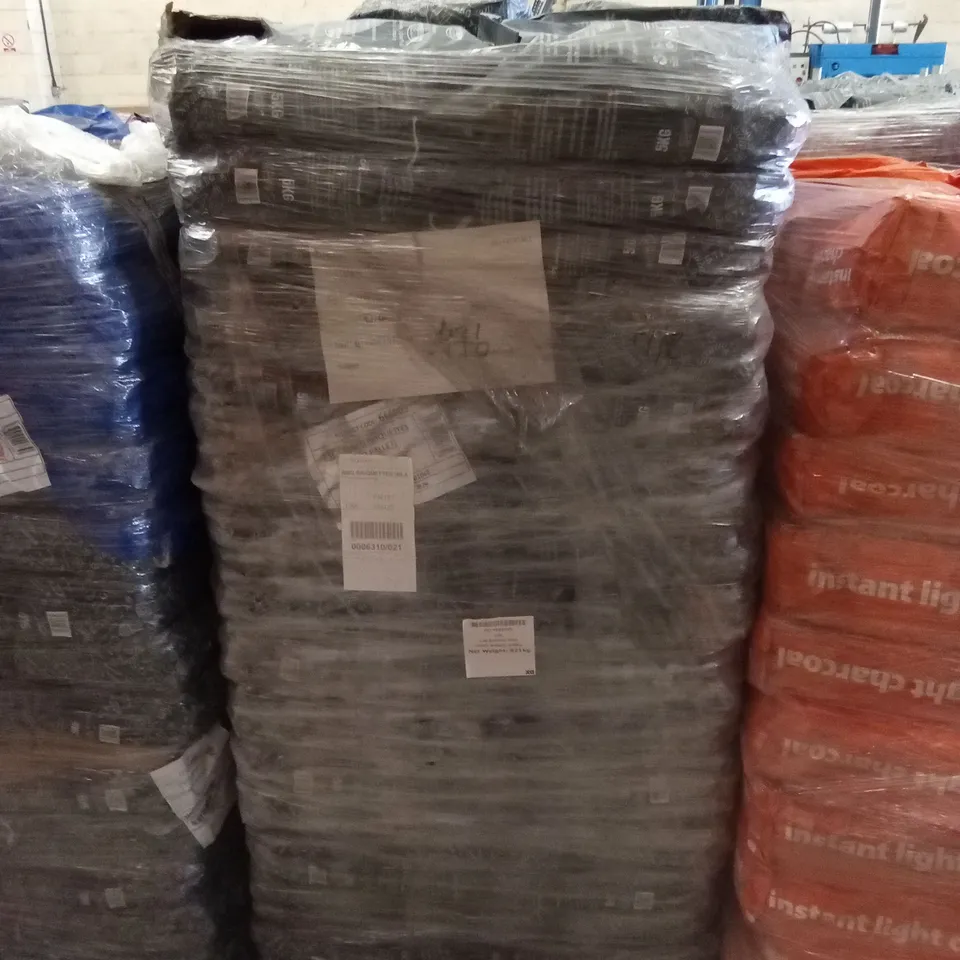 PALLET TO CONTAIN A LARGE QUANTITY OF BARBECUE BRIQUETTES 