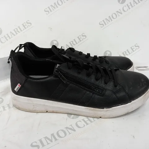 BOXED PAIR OF RIEKER LACE TRAINERS IN BLACK UK SIZE 8