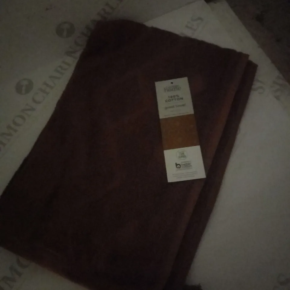 LOT OF 48 GUEST TOWELS 100% COTTON 40CM X 60CM