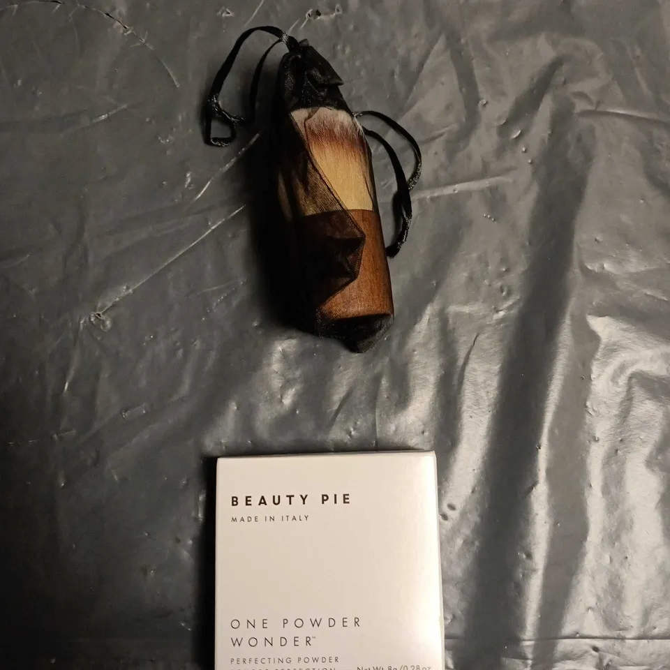 BEAUTY PIE ONE POWDER WONDER+BRUSH - PERFECTING POWDER (MADE IN ITALY)