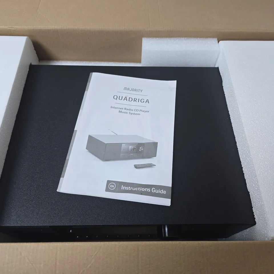BOXED MAJORITY QUADRIGA CD MUSIC SYSTEM