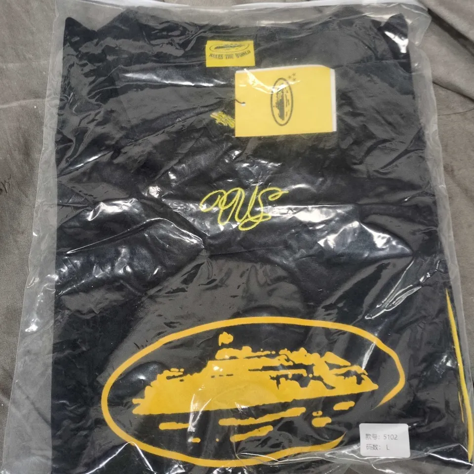 BLACK POLO SHIRT WITH YELLOW PIPING AND CREST LOGO CORTEZ