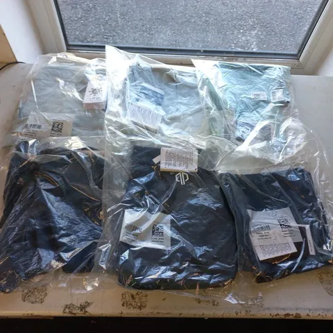 APPROXIMATELY 13 ITEMS OF ASSORTED BRAND NEW DARE 2B CLOTHING