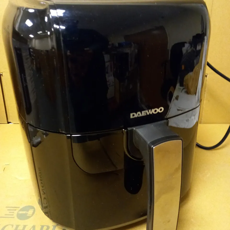 DAEWOO 5.5L DIGITAL AIR FRYER