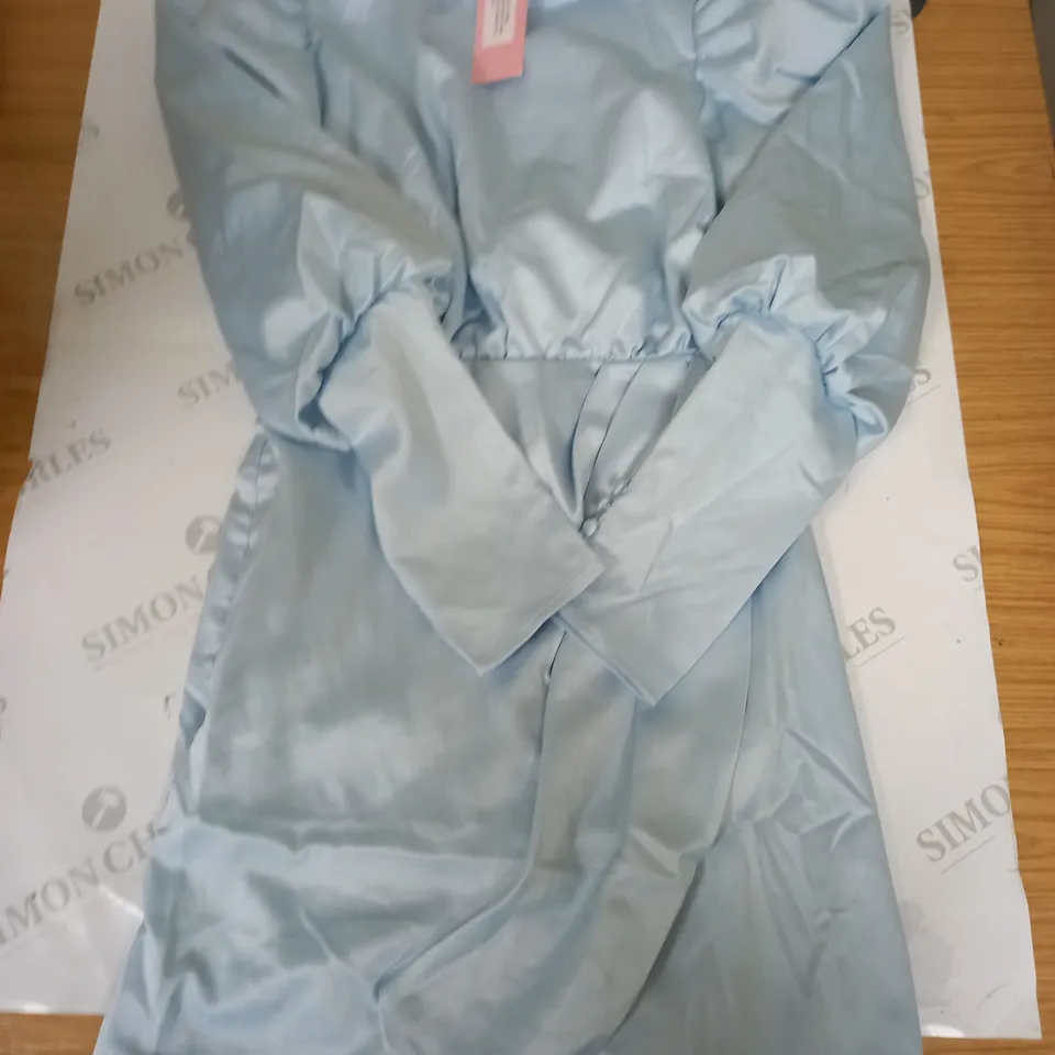 COLLECTIVE EXCLUSIVE HIGH NECK DRESS SIZE 8