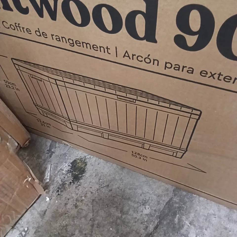 BOXED KETER 90 DECK BOX 128CM X 59 X 53.6 CM 