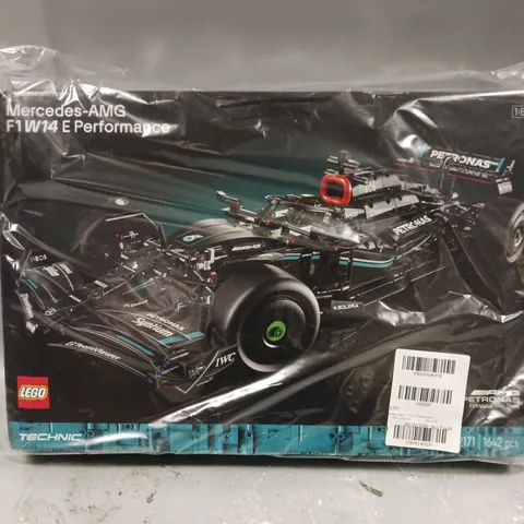 BOXED MERCEDES AMG F1 W14 E PERFORMANCE - 42171