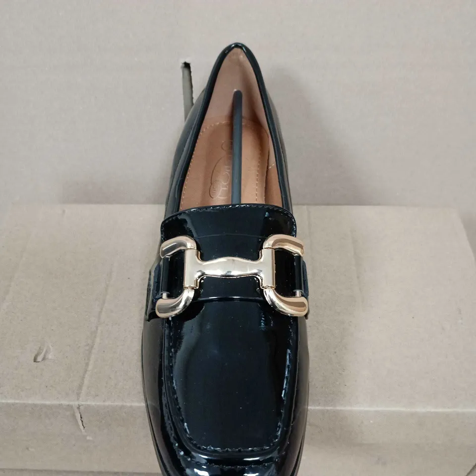 BOXED PAIR OF JO & JOE WOMEN'S NAVY PATENT LEATHER LOAFERS - UK SIZE 4