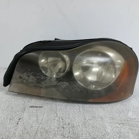 VOLVO XC90 FRONT LEFT LIGHT HEADLIGHT 30678178