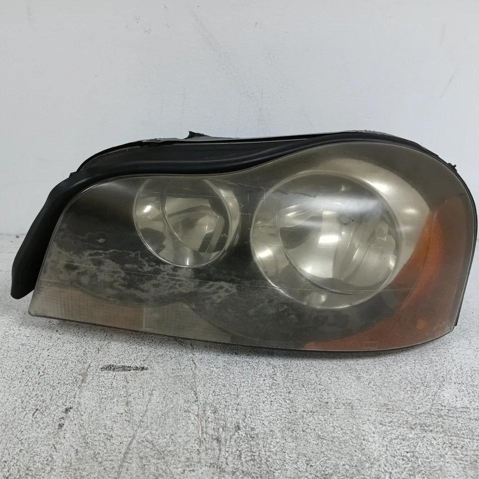 VOLVO XC90 FRONT LEFT LIGHT HEADLIGHT 30678178
