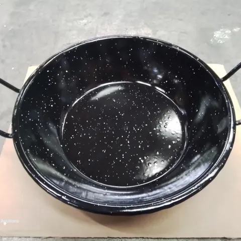 ENAMEL WOK PAN