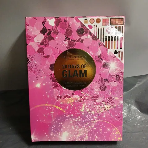 BOXED REVOLUTION 24 DAYS OF GLAM ADVENT CALENDAR 