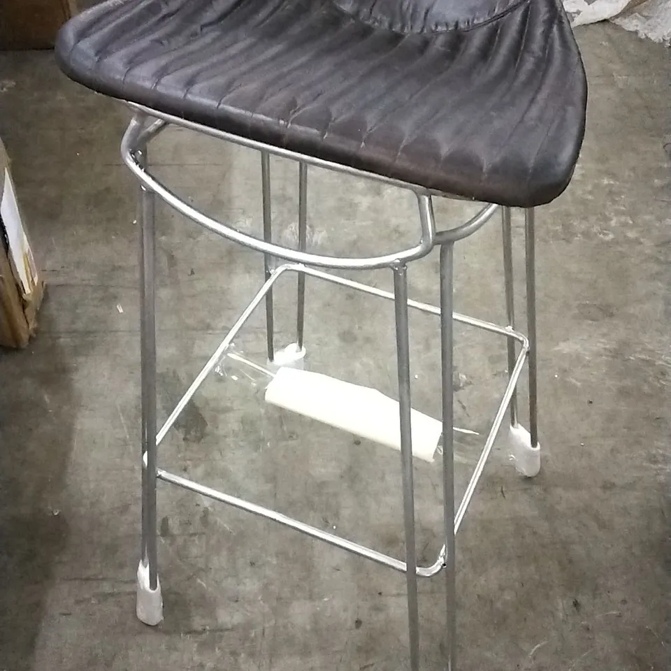 BOXED SPLENDORA 76CM BAR STOOL SILVER