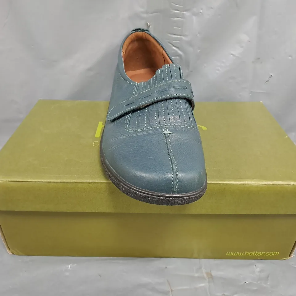 BOXED PAIR OF HOTTER VELCRO STRAP SHOES IN DEEP AQUA SIZE UK 6