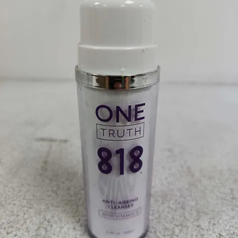 ONE TRUTH 818 ANTI-AGEING CLEANSER WITH VITAMIN C – 100ML