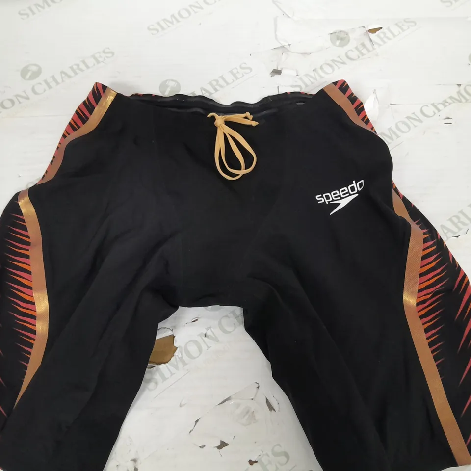 SPEEDO SHORTS 28