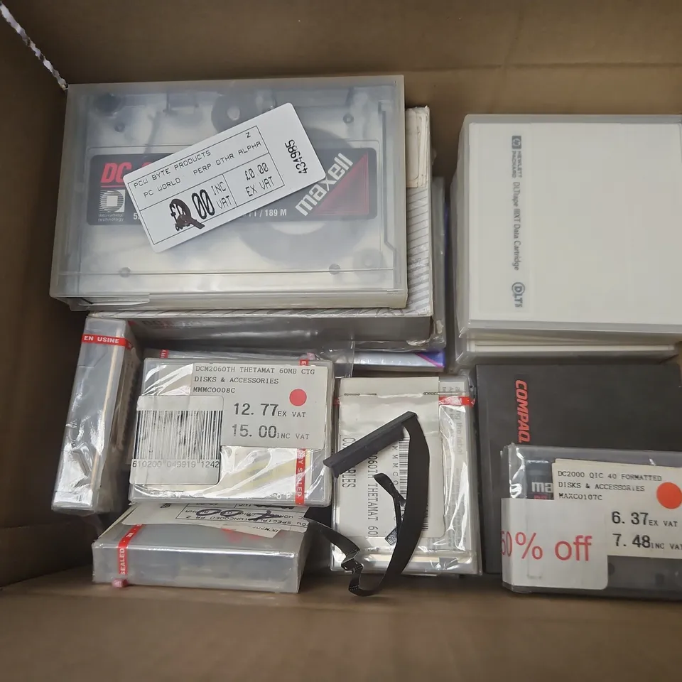 APPROXIMATELY 20 ASSORTED COMPUTER CARTRIDGES TO INCLUDE BRANDS SUCH AS SONY, MAXELL, 3M, ETC