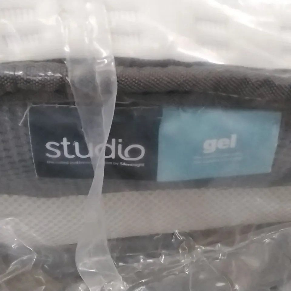 QUALITY BAGGED SILENTNIGHT STUDIO GEL DOUBLE 4'6" MATTRESS