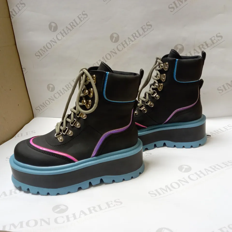 DESIGNER KOI MULTI COLOURED VEGAN PLATFORM BOOTS SIZE 4