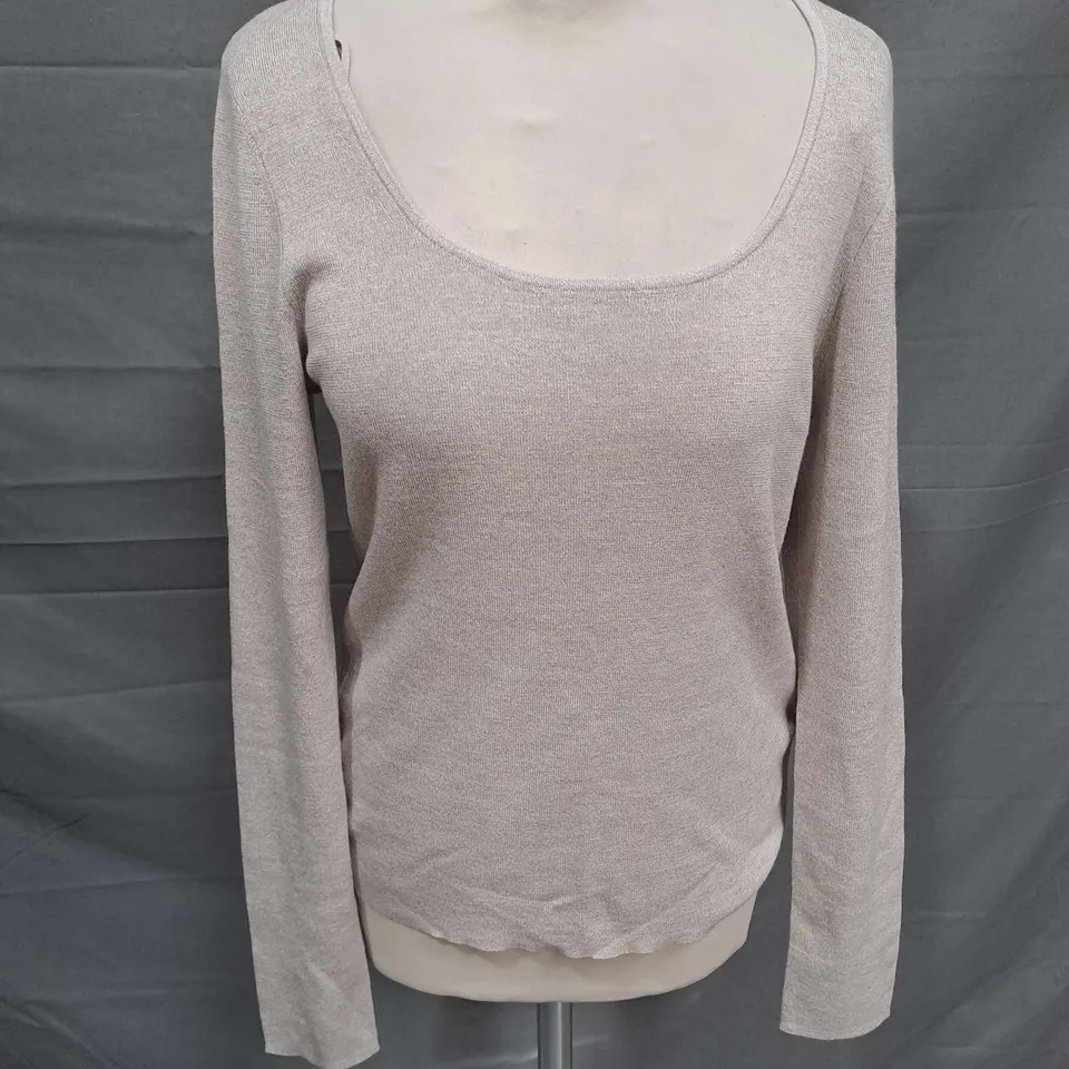 LOS ANGELES ATELIER KNIT SCOOP NECK TOP IN BEIGE SIZE L