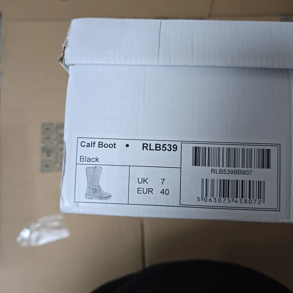 UK 7 BLACK CALF BOOT – KNEE-HIGH WITH QUILTED SHAFT & BUCKLE STRAP