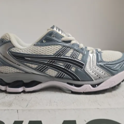 ASICS RUNNING SHOES – UK SIZE 7.5
