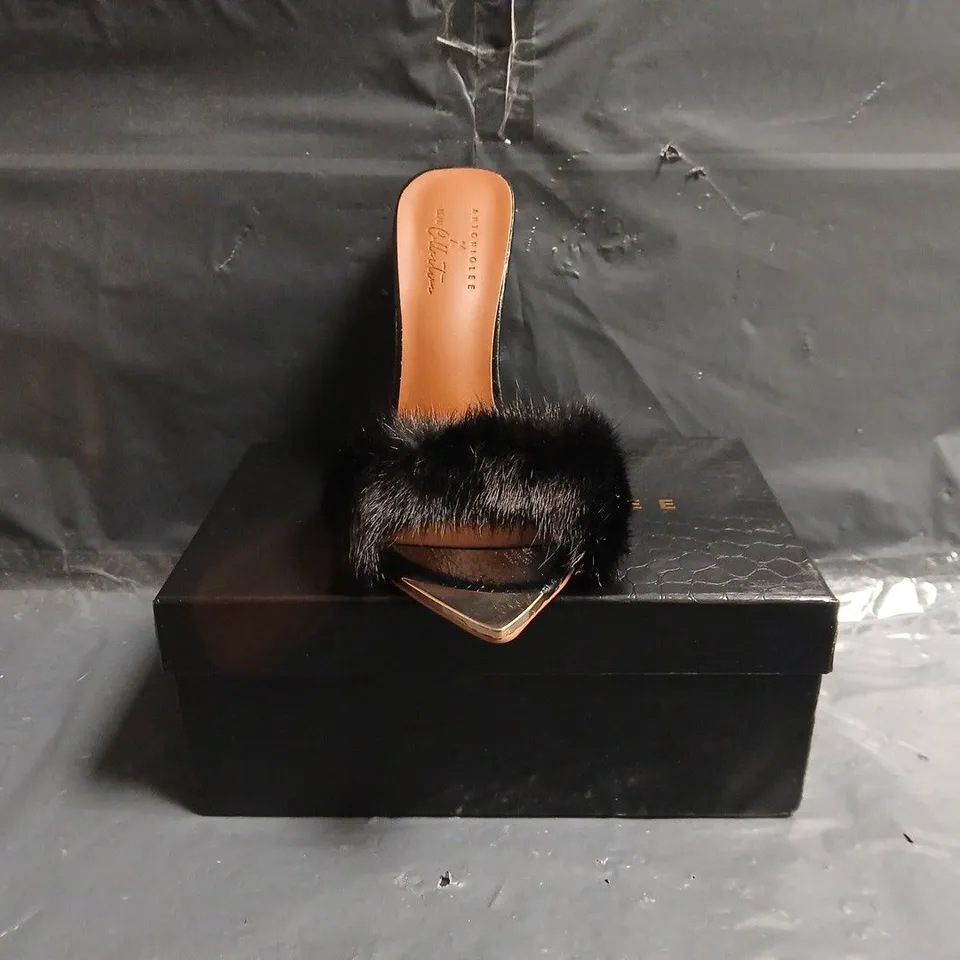 BOXED PAIR OF ANTONIO LEE OPEN TOE STILETTO HEELS IN BLACK/METALLIC GOLD SIZE EU 39