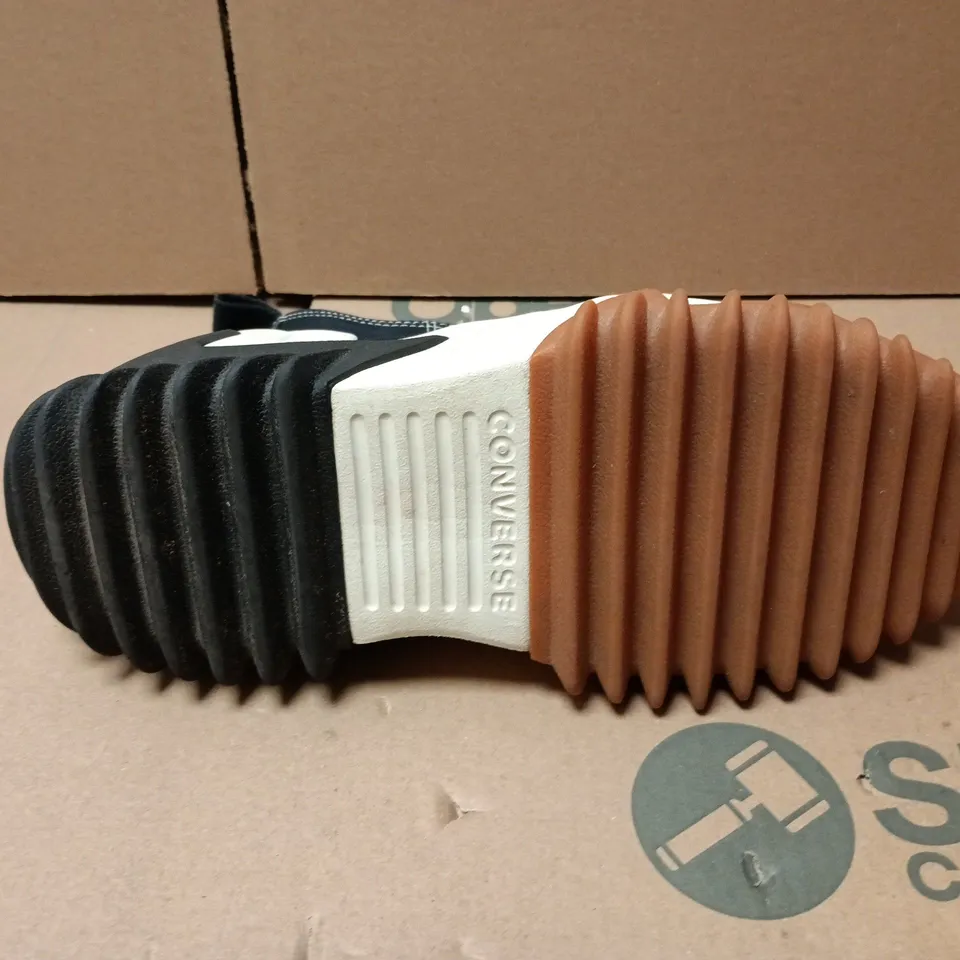 UNBOXED PAIR OF CONVERSE RUN STAR MOTION CX PLATFORM HIGH-TOP SNEAKERS IN BLACK/WHITE - UK 7