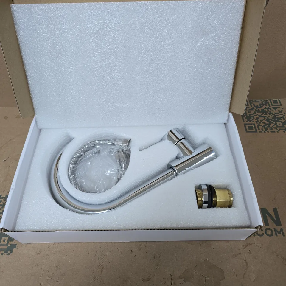 CHROME BATHROOM TAP SET 
