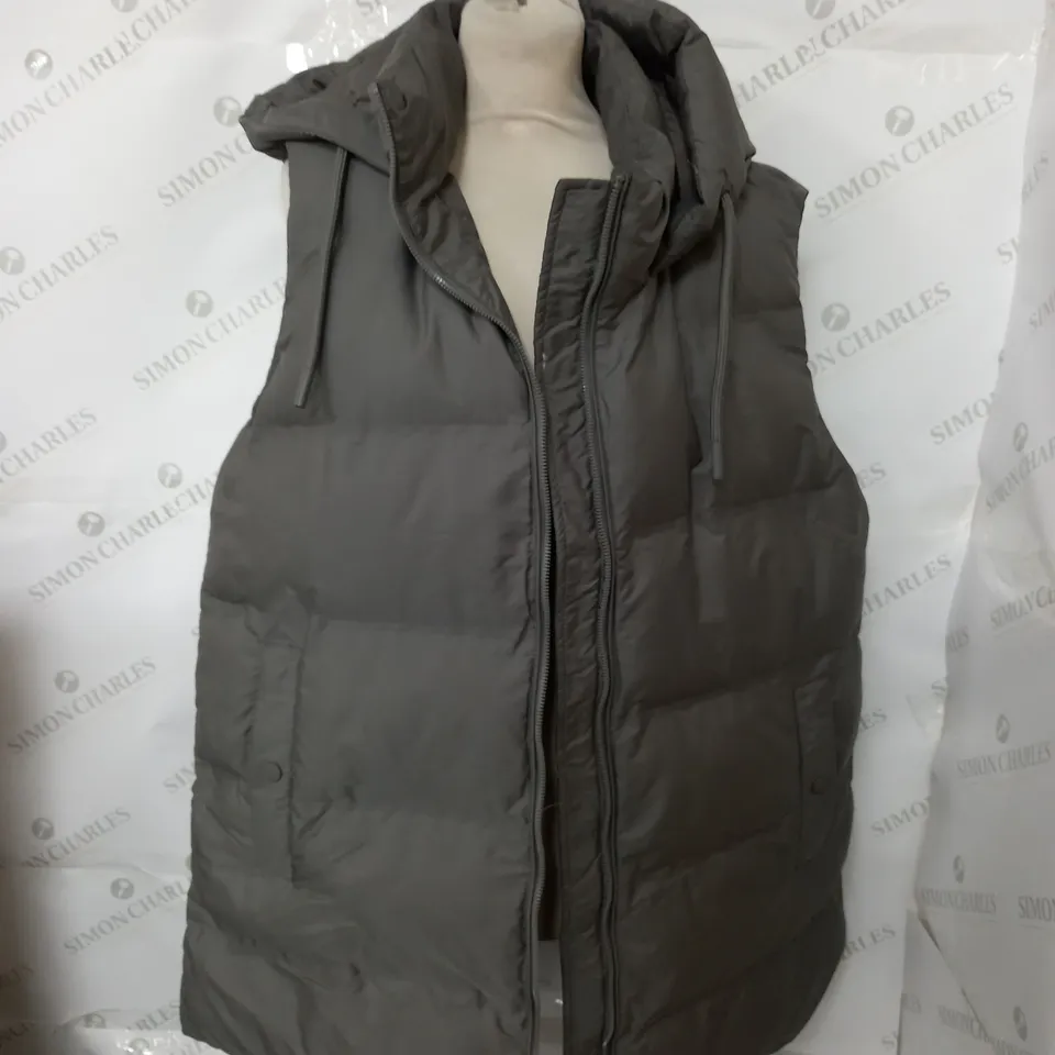 PRIMARK CARES GREY & GREEN PADDED GILET - XL