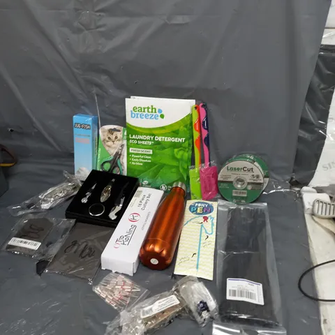 TOTE OF APPROXIMATELY 15 ASSORTED HOUSEHOLD ITEMS TOO INCLUDE LAUNDRY DETERGENT SHEETS, SHOE CLEANER, AND SPATULA ETC.