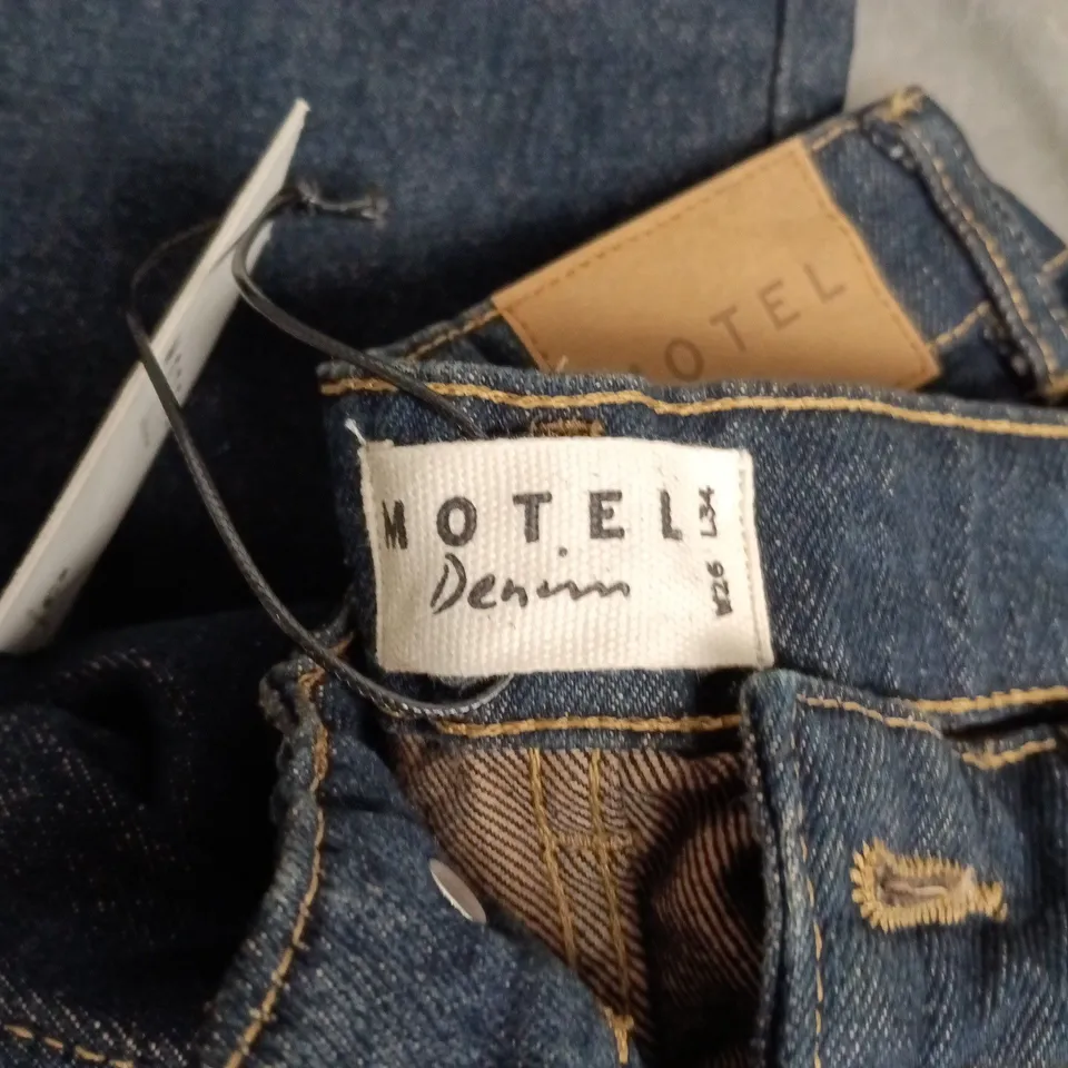 MOTEL DENIM LOW RISE JEANS – INDIGO, W26 L34