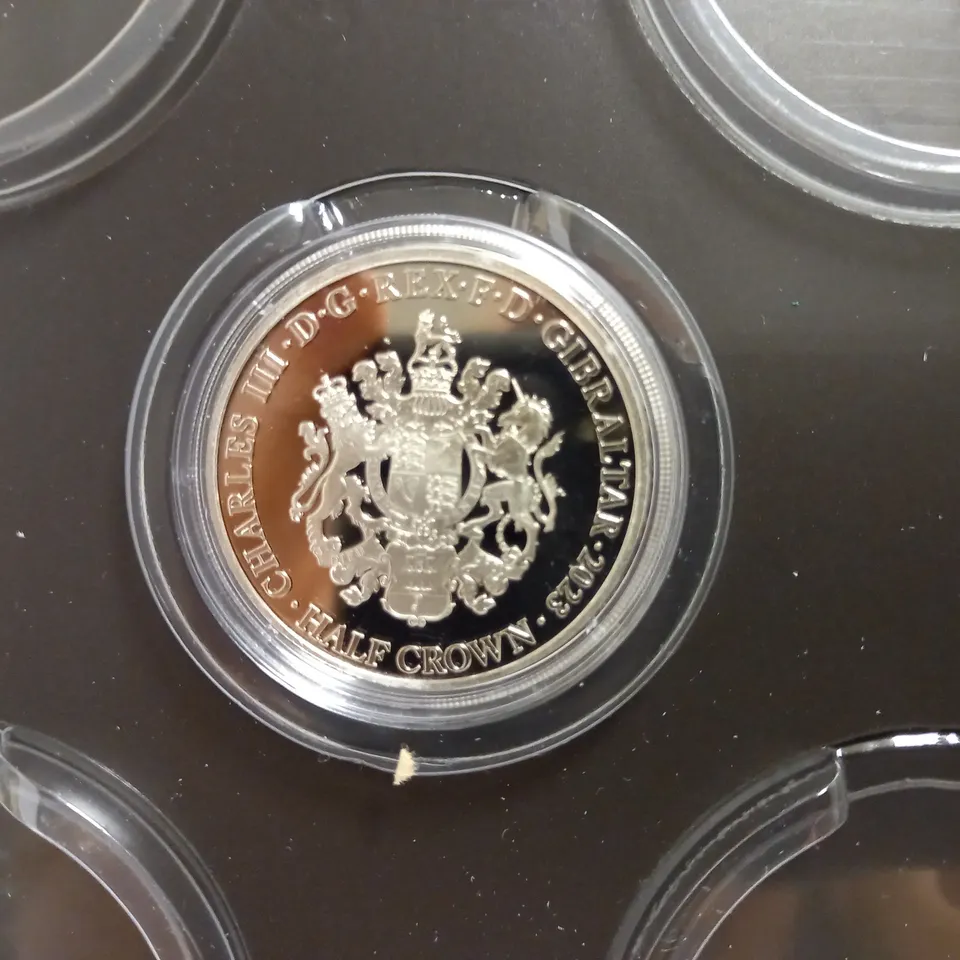 LONDON MINT OFFICE `TREASURES OF A GOLDEN PHARAOH TUTANKHAMUN` COLLECTABLE COIN AND COLLECTORS BOOK