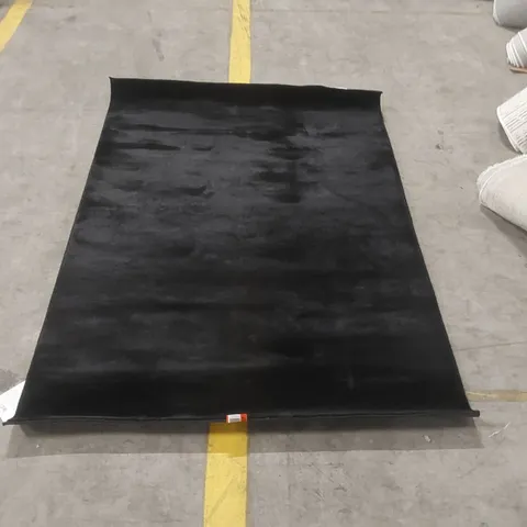 QUALITY CAUDELL AREA RUG - 120 x 170cm