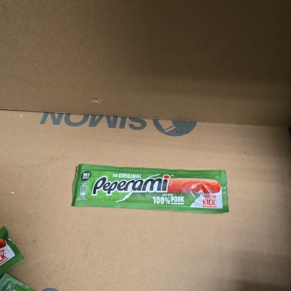 APPROXIMATELY 18 X THE ORIGINAL PEPERAMI 20G STICKS