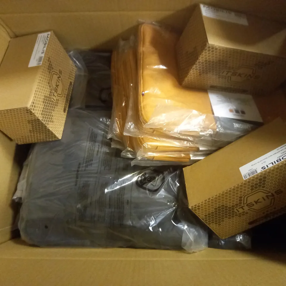 APPROXIMATELY 20 ASSORTED TABLET & PHONE CASES FOR VARIOUS MODELS